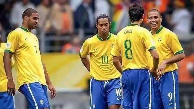 与媒体的广 与媒体的广