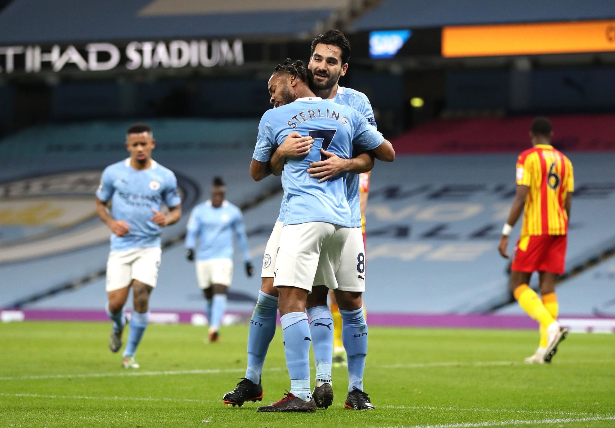 引入新鲜血 引入新鲜血